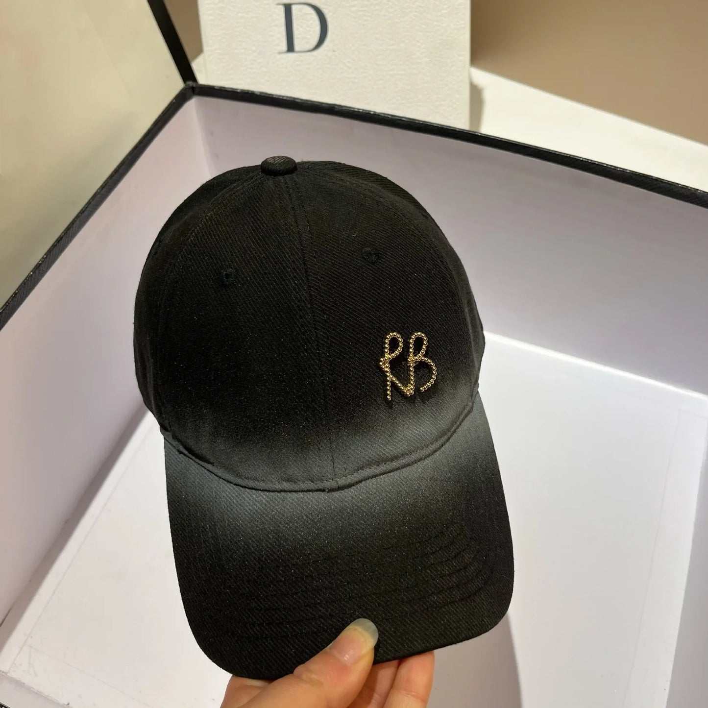Luxury Designer Metal Letter  Baseball Caps Men Women Fashion Snapback Hip Hop Adjustable Bone Dad Hat Outdoor Visor Sun Hats