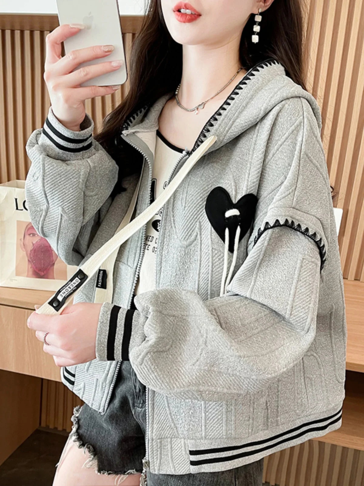 Sweet College Style Baseball Uniform Jacket Girls Fashion Spring Autumn Loose Lines Heart Drawstring Cardigan Hoodie Hooded Coat